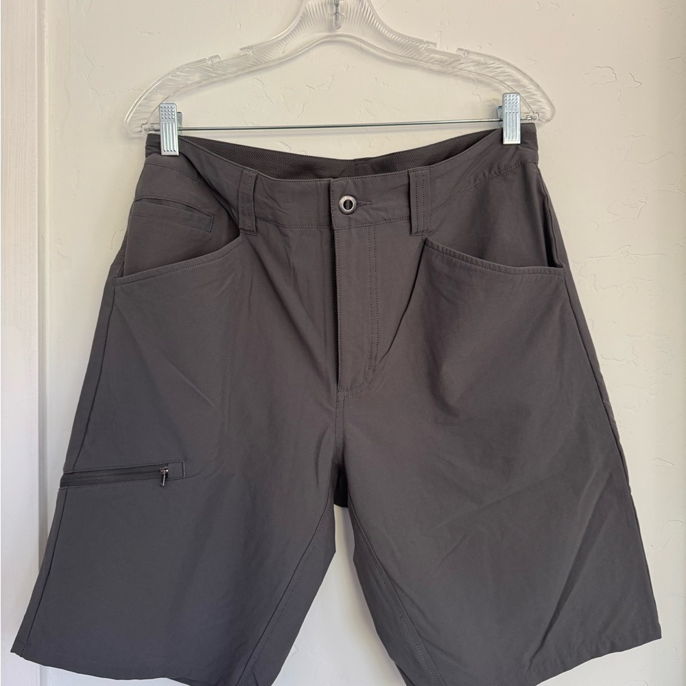 Patagonia Men's Charcoal Cargo Shorts